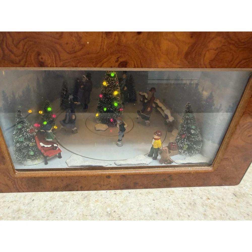 Mr Christmas 2007 Gold Label Grand Animated Concertina 50 Songs Tested Works
